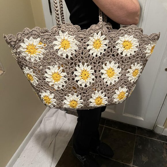Neiman Marcus Beige Floral Daisy Knitted Beach Straw Tote Bag